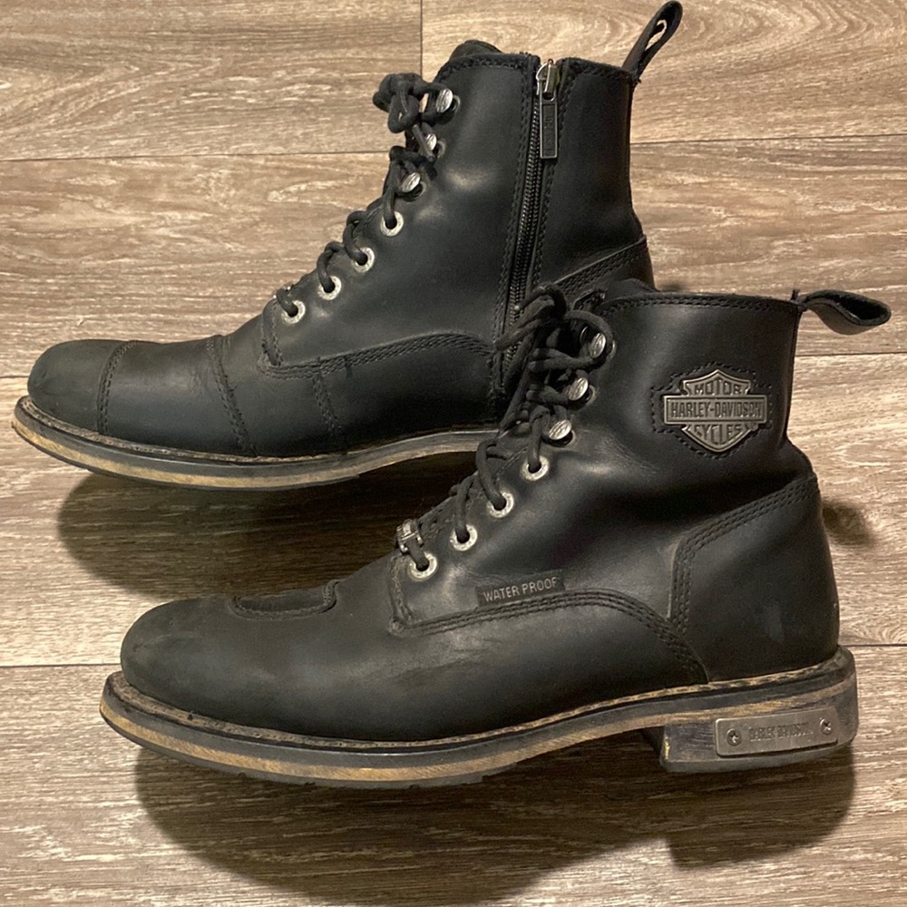 Harley Davidson ‘vintage’ riding boots!  Official HD size 8 but fits like 8.5.